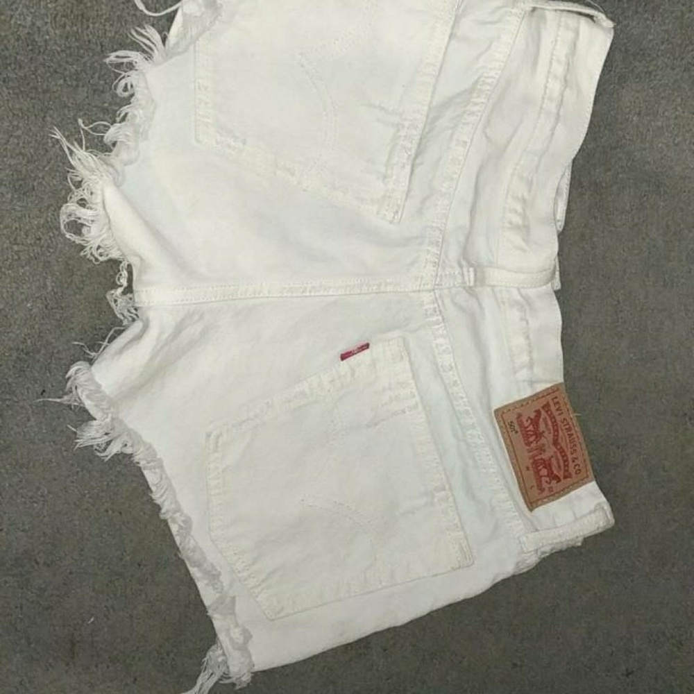Shorts - Picture 2 of 3